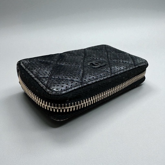 CHANEL Perforated Wallet / Card Case Full Set EUC! 🎁 - Picture 13 of 16